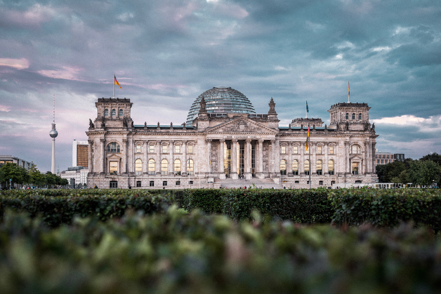 cropped-reichstag.png